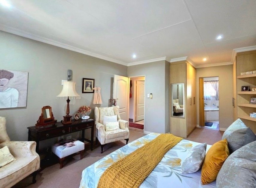 3 Bedroom Property for Sale in Flamwood North West